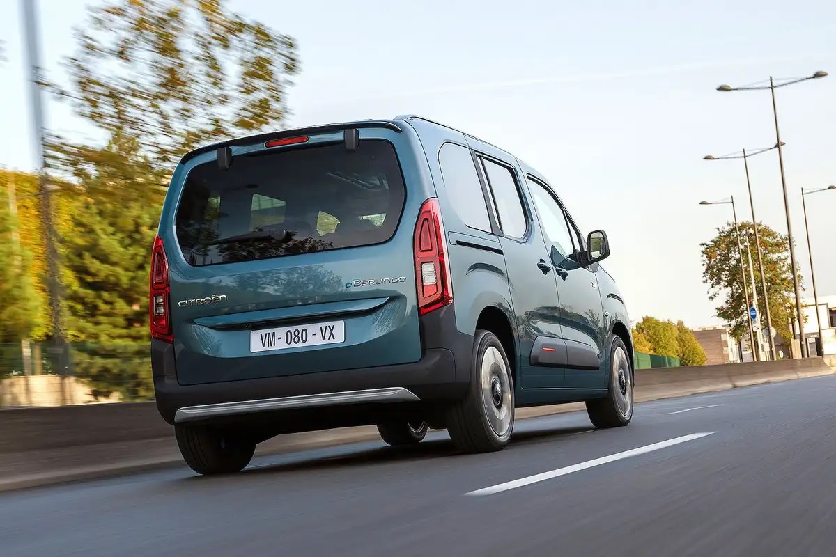 https://www.whatcar.lv/cars/Citroen/Berlingo/720361d680f6cf06426ffddb75910b33.jpg