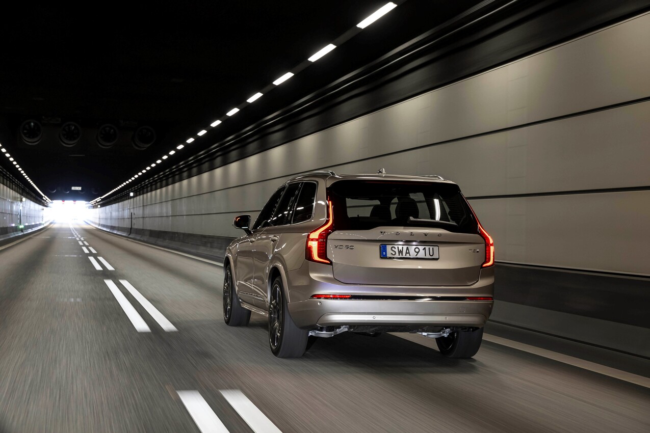 https://www.whatcar.lv/cars/Volvo/XC90/58d41cb3521dd7476900ee4f2bcce129.jpg